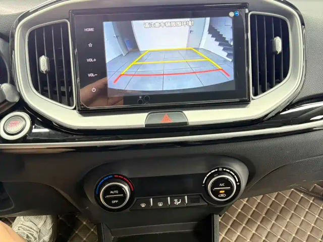 Kia KX1 — Фото автомобиля 12