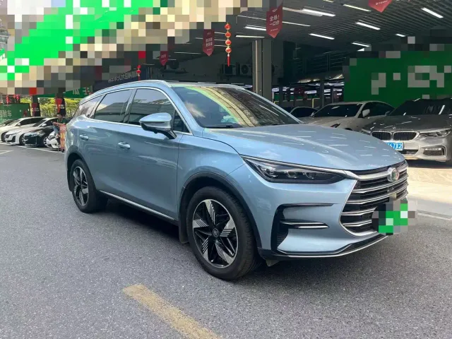 BYD Tang — Фото автомобиля 3
