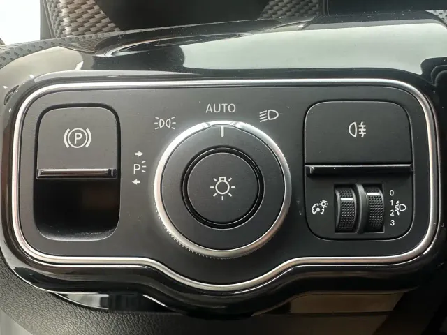 Mercedes-Benz A-Class — Фото автомобиля 14