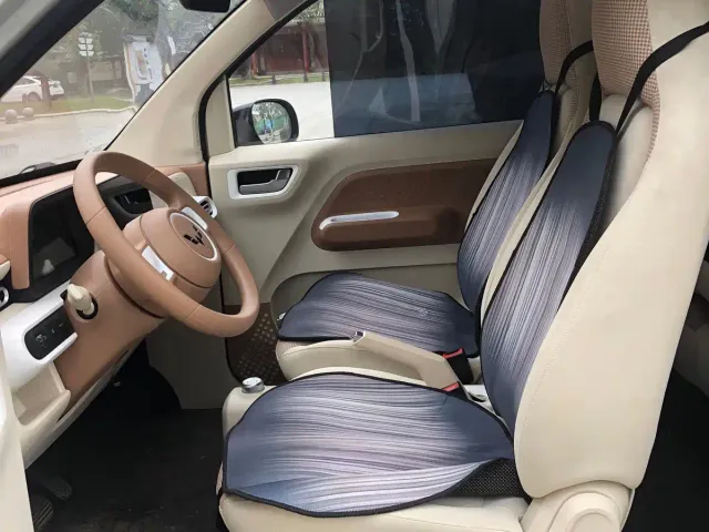 Wuling Hongguang Mini EV — Фото автомобиля 11