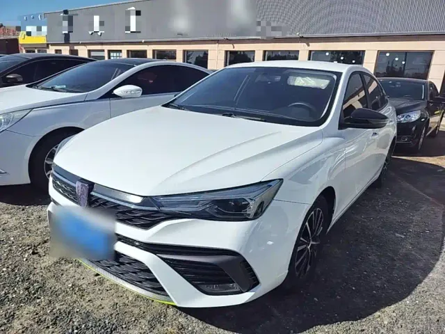 Фотография автомобиля — Roewe i5