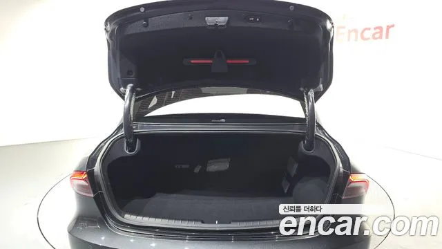 Hyundai Grandeur Grandeur (New) Hybrid — Фото автомобиля 23