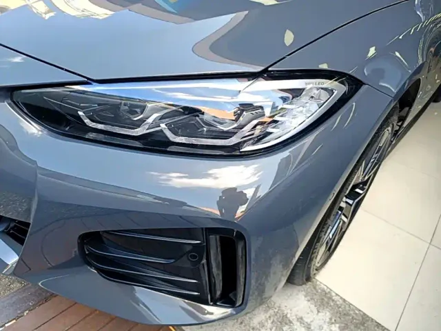 BMW i4 — Фото автомобиля 23