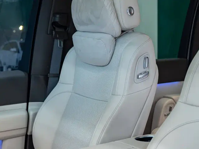 Li Auto MEGA — Фото автомобиля 24