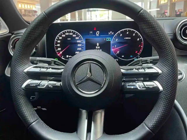 Mercedes-Benz C-Class — Фото автомобиля 16