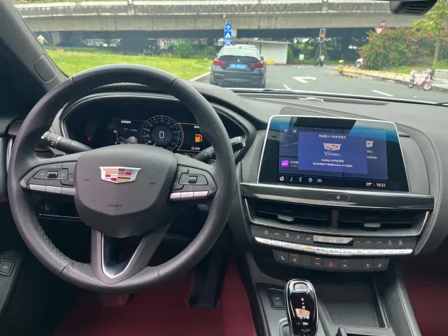 Cadillac CT5 — Фото автомобиля 14