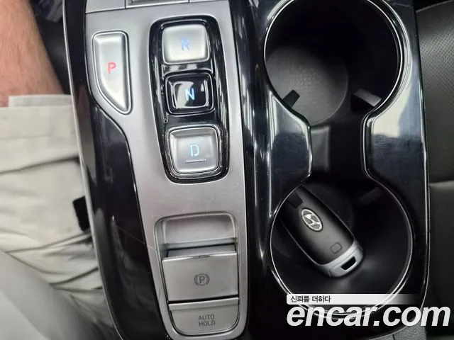 Hyundai Tucson Tucson (NX4) Дизель 2.0 2WD — Фото автомобиля 12