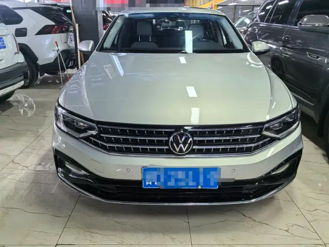Volkswagen Magotan — Фото автомобиля 2
