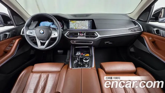 BMW X7 — Фото автомобиля 7