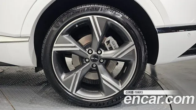 Genesis GV80 2.5T Бензин AWD — Фото автомобиля 21