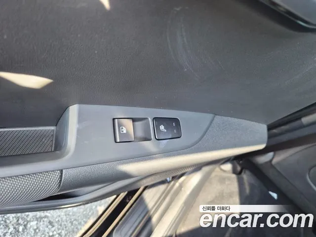 Kia Niro New — Фото автомобиля 15