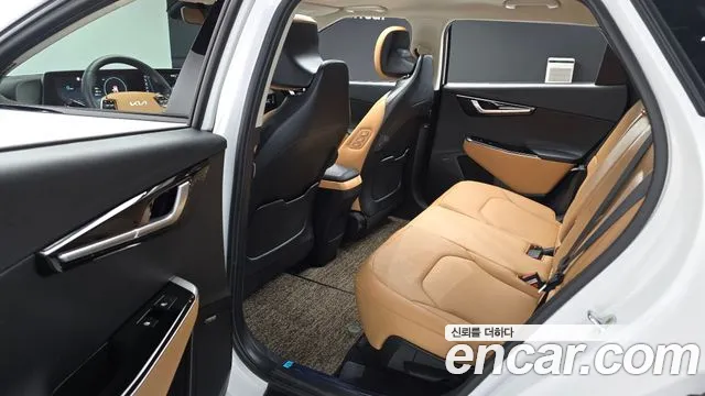 Kia EV6 — Фото автомобиля 11