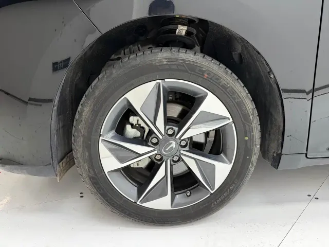 GAC Trumpchi M6 — Фото автомобиля 8