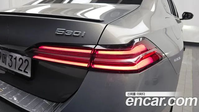 BMW 5-Series 5 серия (G60) 530i xDrive M Sport — Фото автомобиля 21