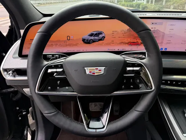 Cadillac XT5 — Фото автомобиля 6