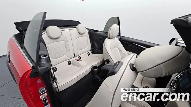 Mini Cooper Convertible — Фото автомобиля 4