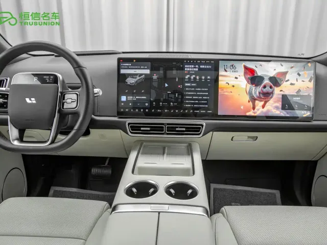 Li Auto L8 — Фото автомобиля 13