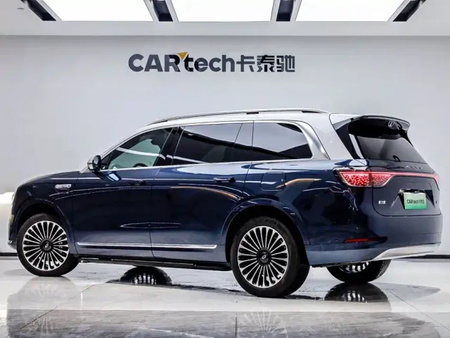 AITO Wenjie AITO M9 2025 Extended Range Ultra 52kWh 6-Seater — Фото автомобиля 4