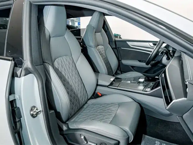 Audi A7L — Фото автомобиля 19