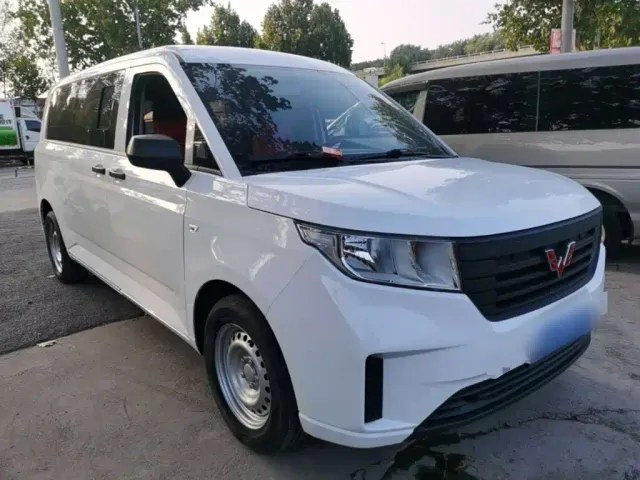 Wuling Zhengcheng — Фото автомобиля 3