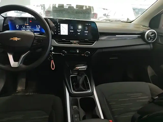 Chevrolet Monza — Фото автомобиля 12