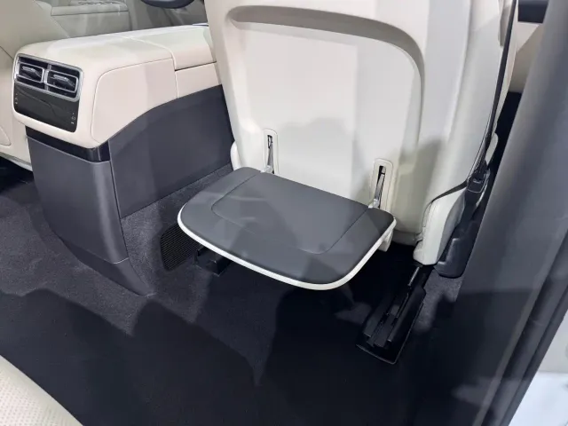 Li Auto Li Auto L7 2025 Max Smart Renewal Edition — Фото автомобиля 21