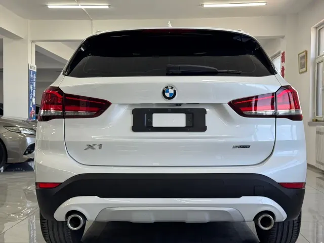 BMW X1 — Фото автомобиля 14