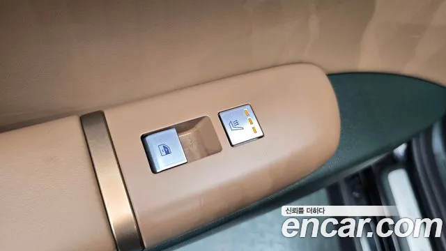 Hyundai Grandeur GN7 — Фото автомобиля 18