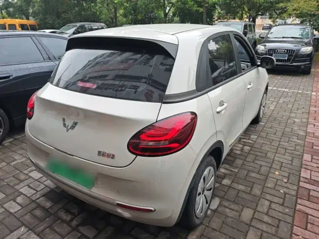 Wuling Bingo — Фото автомобиля 6