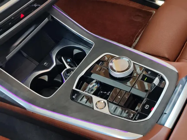 BMW X7 — Фото автомобиля 12