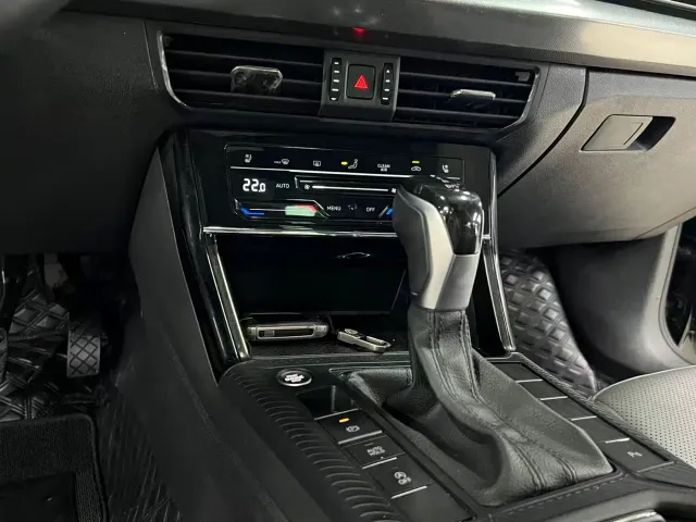 Volkswagen Passat — Фото автомобиля 10