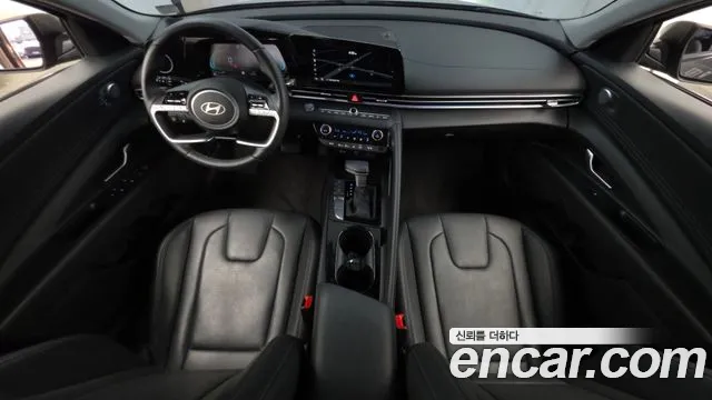 Hyundai Avante CN7 — Фото автомобиля 10