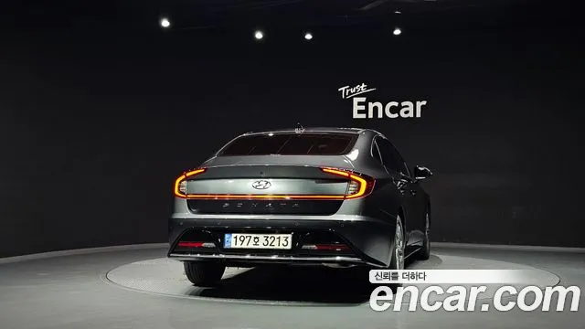 Hyundai Sonata — Фото автомобиля 4
