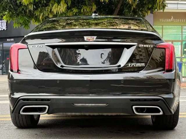 Cadillac CT5 — Фото автомобиля 6