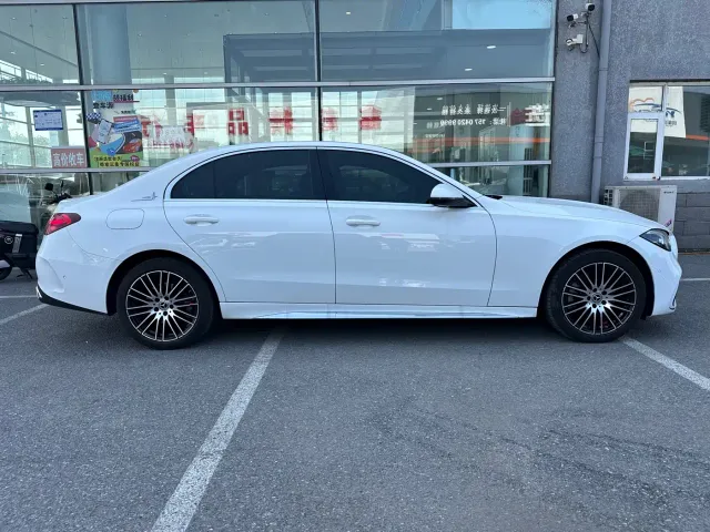 Mercedes-Benz C-Class — Фото автомобиля 2