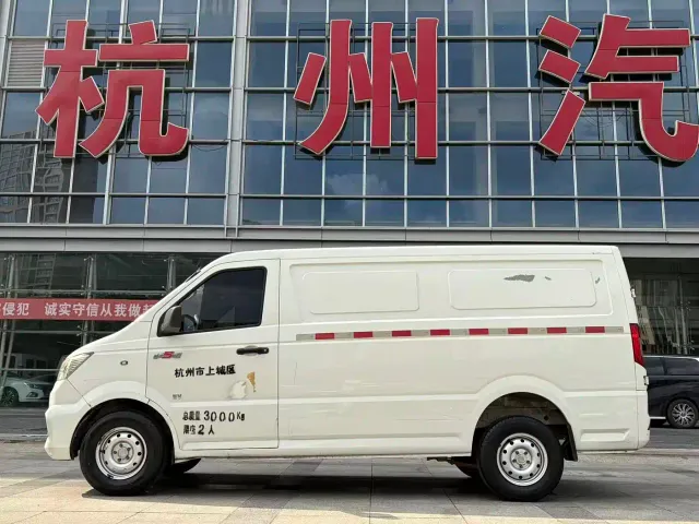 Dongfeng Yufeng Yufeng EM26 — Фото автомобиля 8