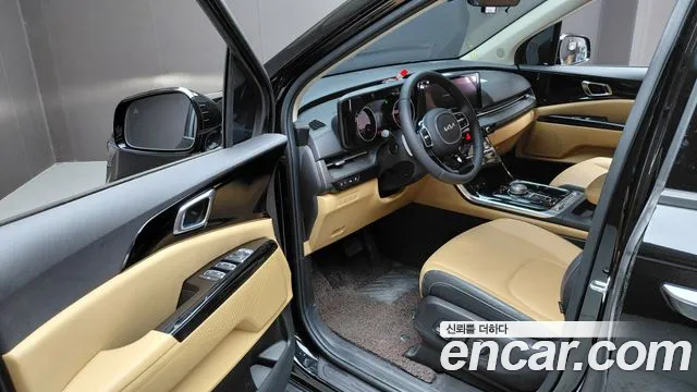 Kia Carnival Generation 4 — Фото автомобиля 15