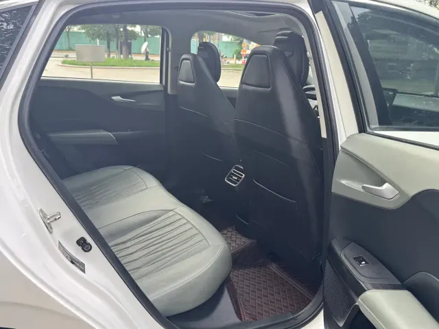 Changan Lamore — Фото автомобиля 7