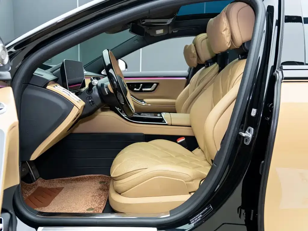 Mercedes-Benz Maybach S-Class 2022 S 680 4MATIC Virgil Abloh Limited Edition — Фото автомобиля 12