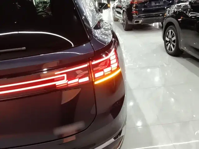 Volkswagen ID.6 CROZZ 2021 Facelift Long Range PRO — Фото автомобиля 7