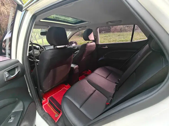 Kia KX1 — Фото автомобиля 8