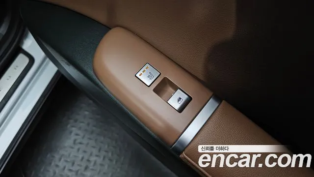 Hyundai Grandeur GN7 — Фото автомобиля 19