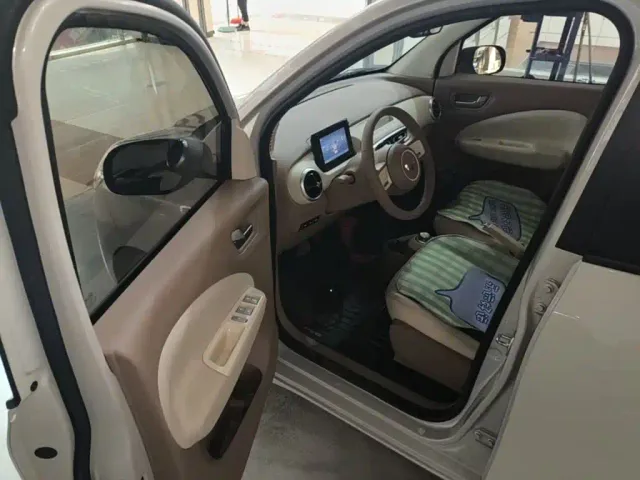 Wuling Hongguang Mini EV — Фото автомобиля 15