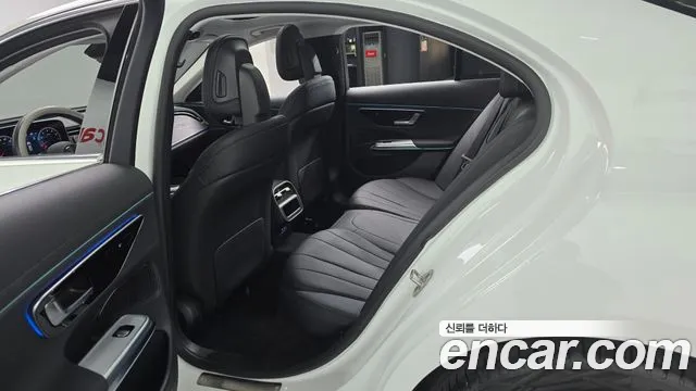 Mercedes-Benz E-Class W214 — Фото автомобиля 10