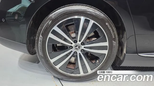 Mercedes-Benz EQE V295 — Фото автомобиля 21