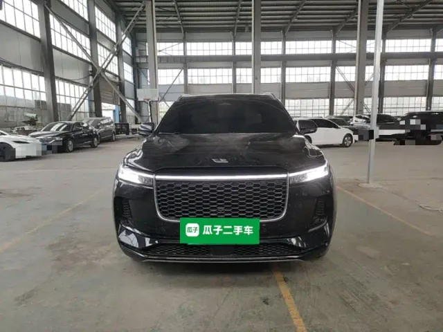Li Auto ONE — Фото автомобиля 2