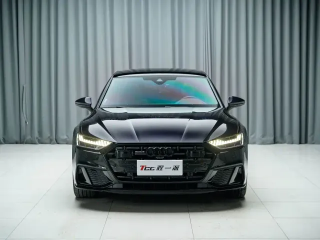 Audi A7L — Фото автомобиля 3