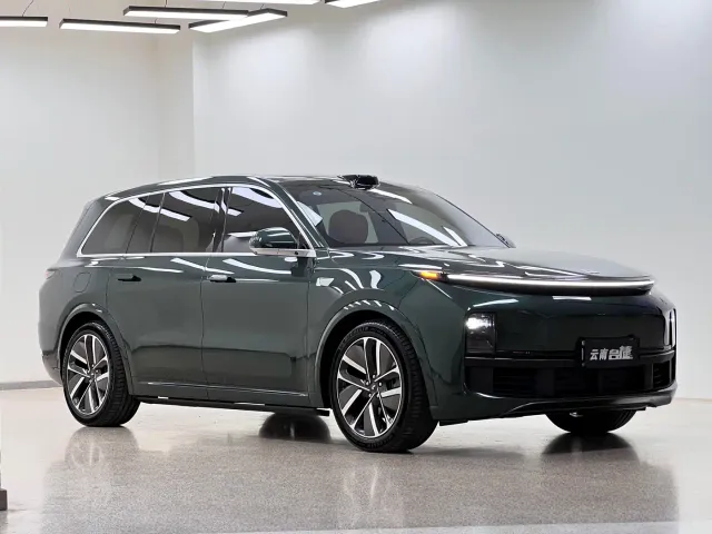 Li Auto L9 — Фото автомобиля 3