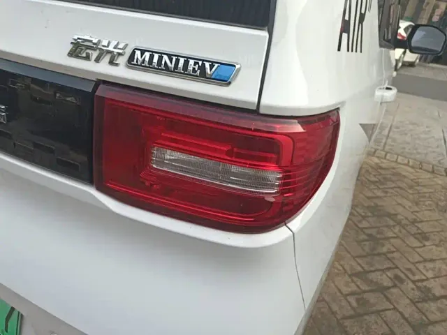 Wuling Hongguang Mini EV — Фото автомобиля 7