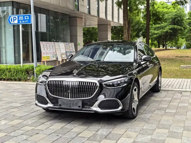 Фотография автомобиля — Mercedes-Benz Maybach S-Class
